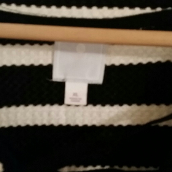 DB Sunday top - Picture 2 of 3